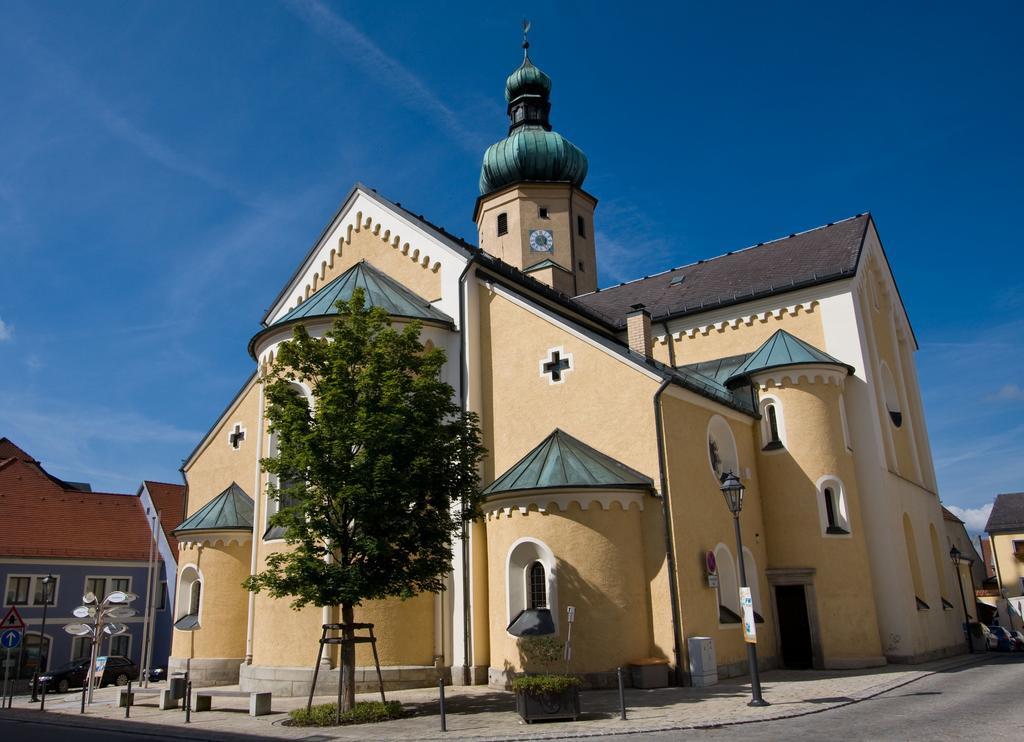 Daschner Gmbh Waldmünchen Eksteriør bilde